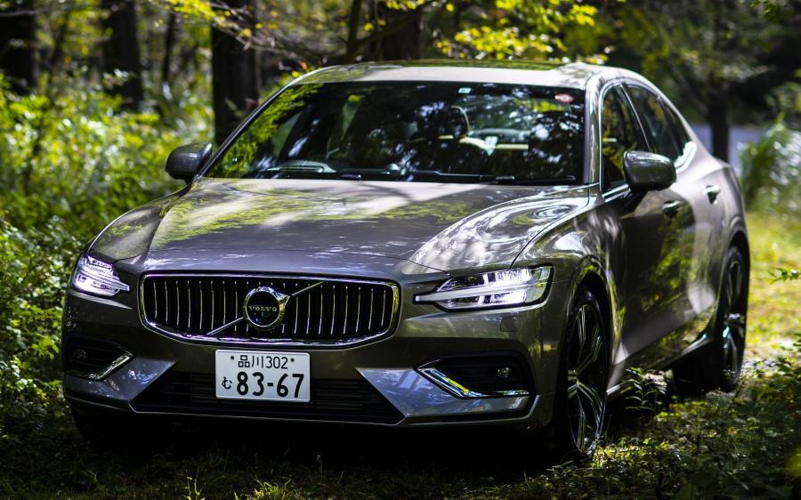 Volvo S60 T5 R-Design (JP) '2019